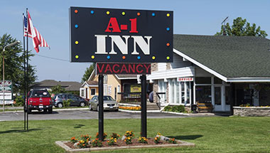 A-1-Inn on Lundy's Lane Exterior